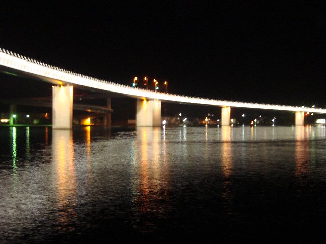 ハイヤ大橋